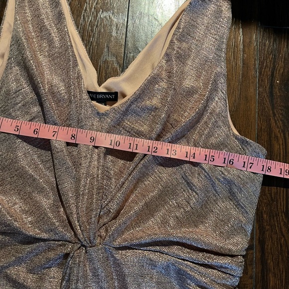 Elegant Metallic Rosegold Sleeveless Dress Size 14/16 - Picture 9 of 14